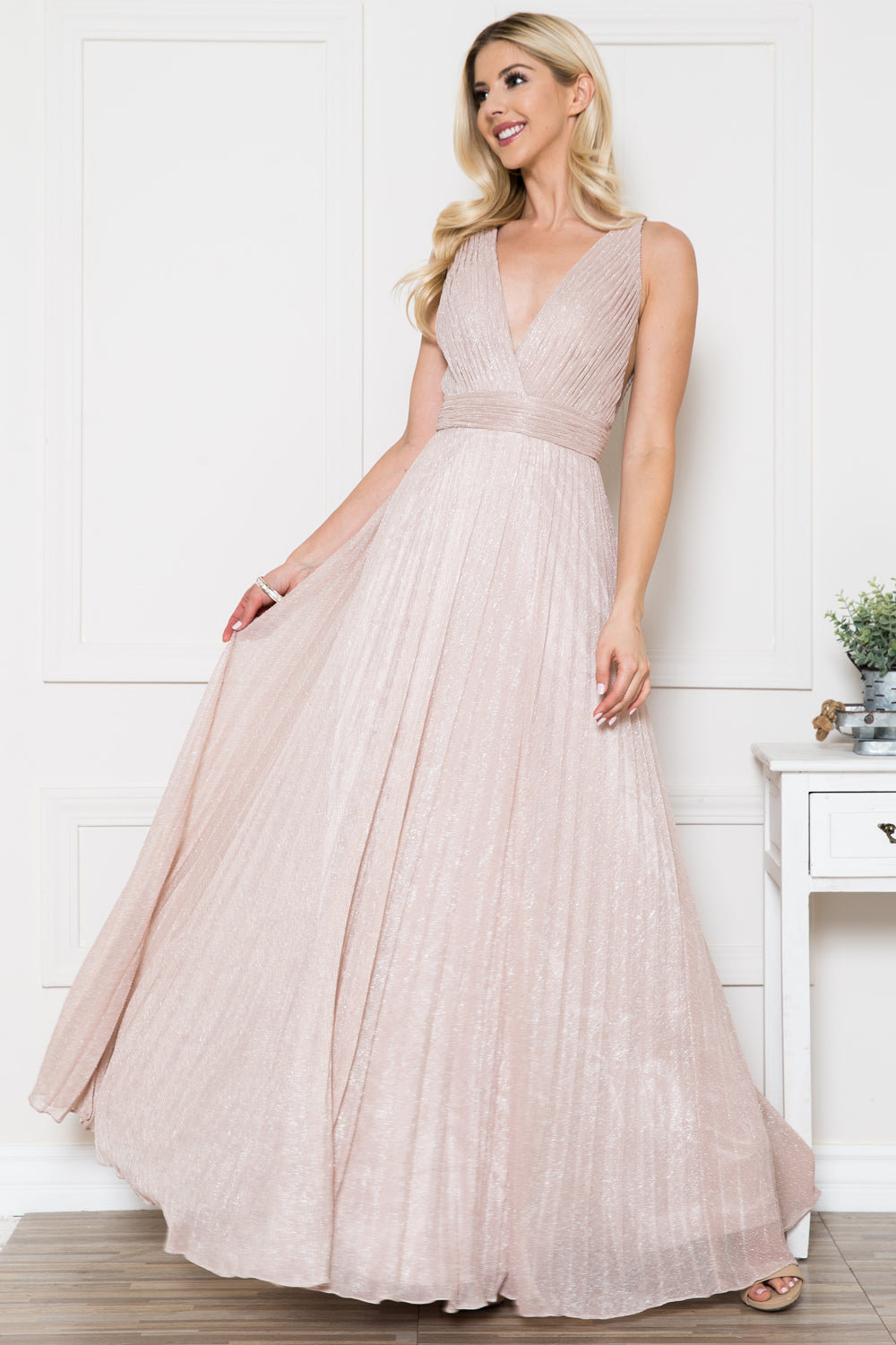 V-Neck Open Back Waist Detailed Glittery Long Evening & Prom Dress ACL598