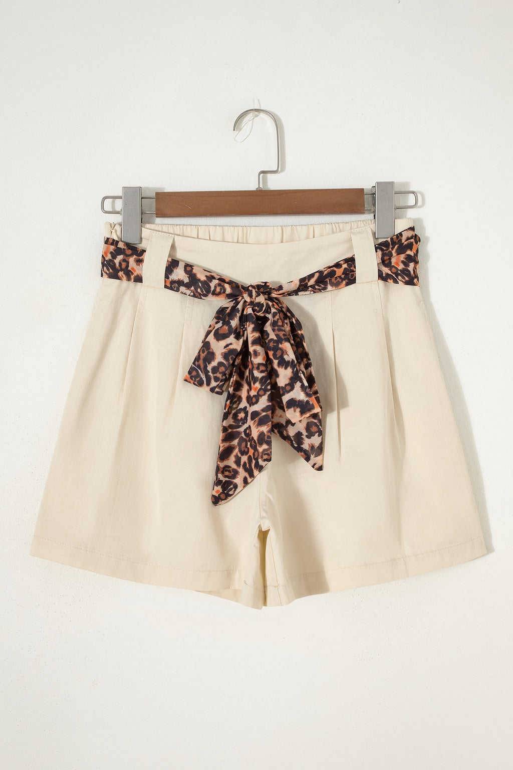 Leopard Contrast Belt Pleated Wide Leg Shorts