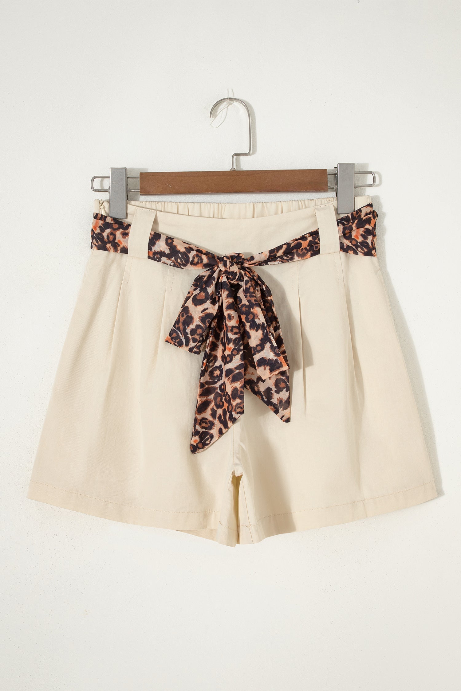 Leopard Contrast Belt Pleated Wide Leg Shorts