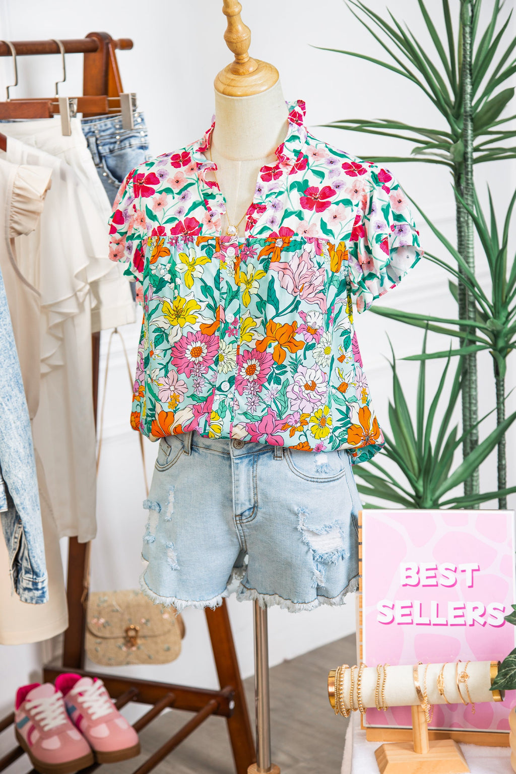 Floral Flutter Sleeve Split Neck Buttoned Blouse