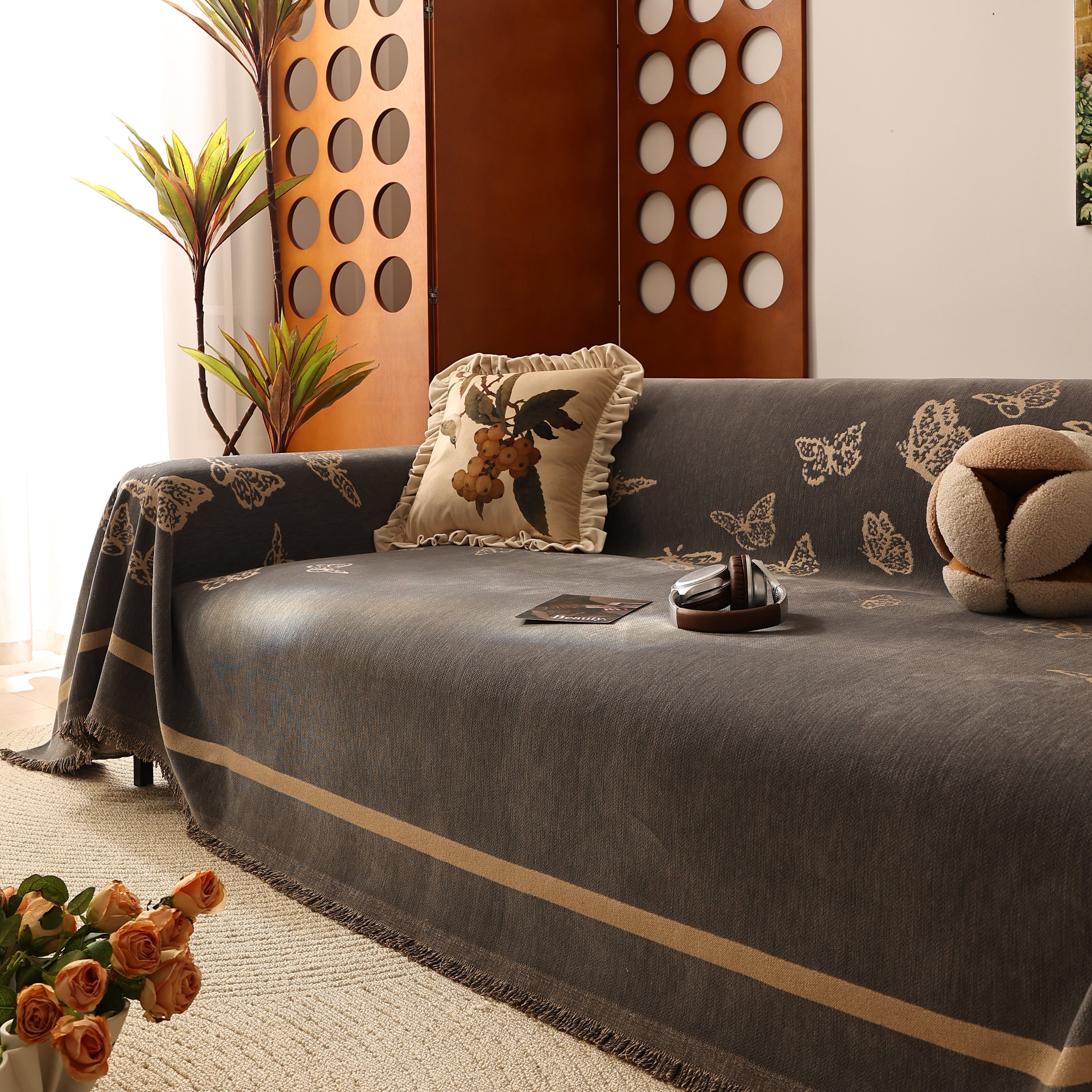 Butterfly Jacquard Soft Couch Blankets Cover for Couch Reversible Modern Sofa Slipcover Throw Covers