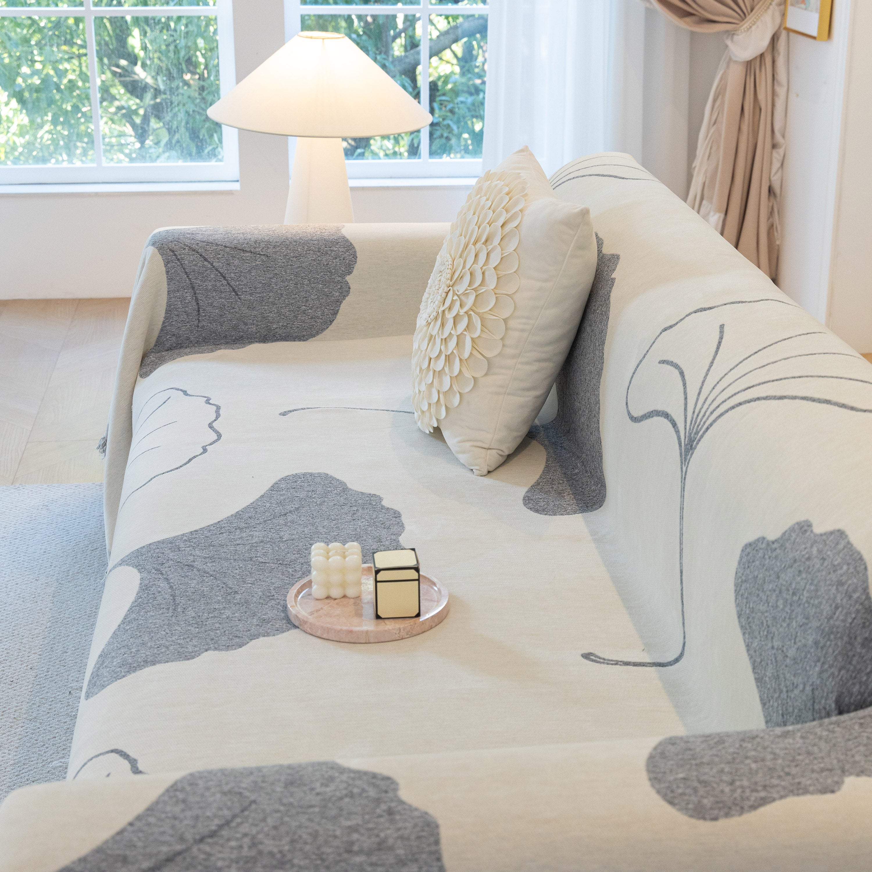 Cozy Couch Throw Blanket with Tassels, Jacquard Leaf Pattern Furniture Protector