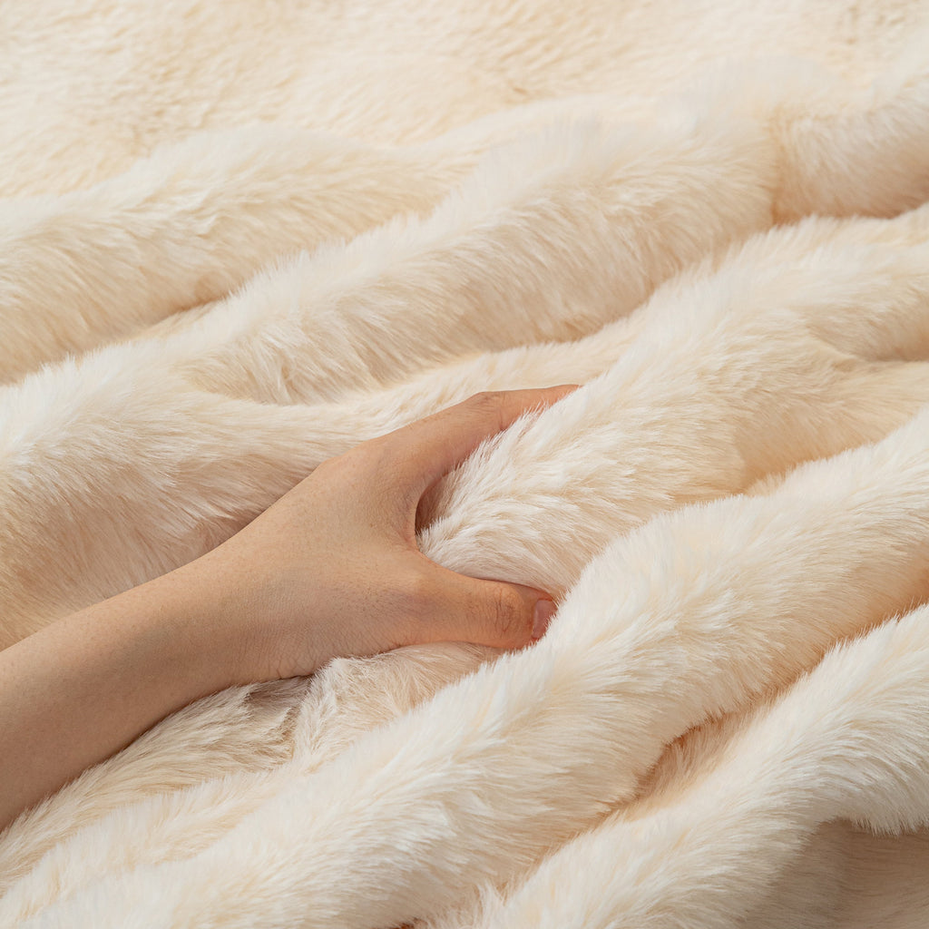 Thick Faux Fur Sofa Cover Fluffy Plush Warm Sofa Slipcover Furniture Protector for Couch Bed