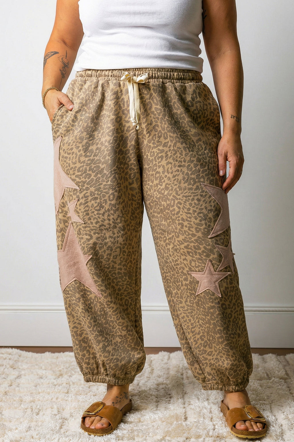 Plus Size Leopard Star Patch Jogger Pants