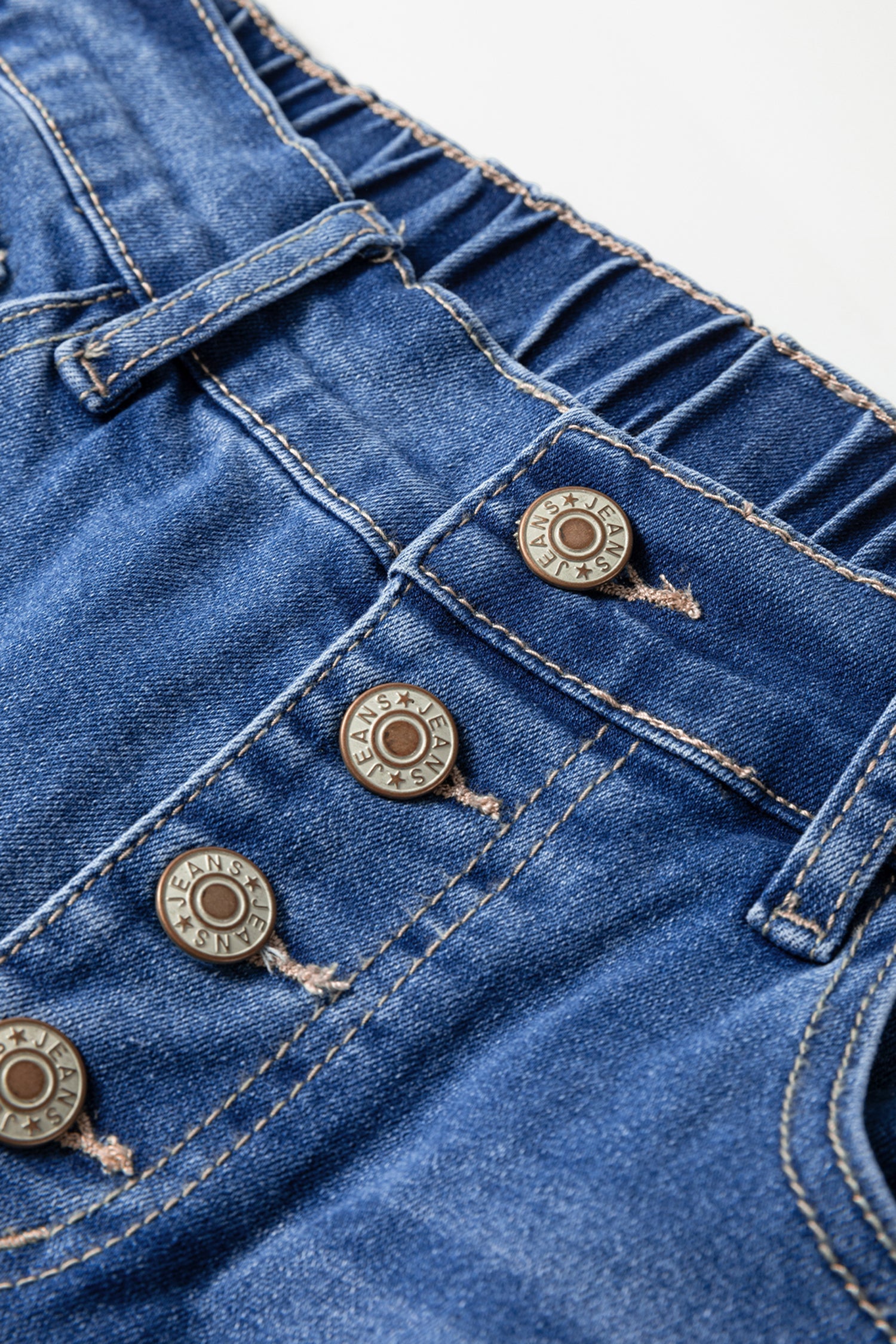 4 Buttons Front Tapered Loose Fit Jeans