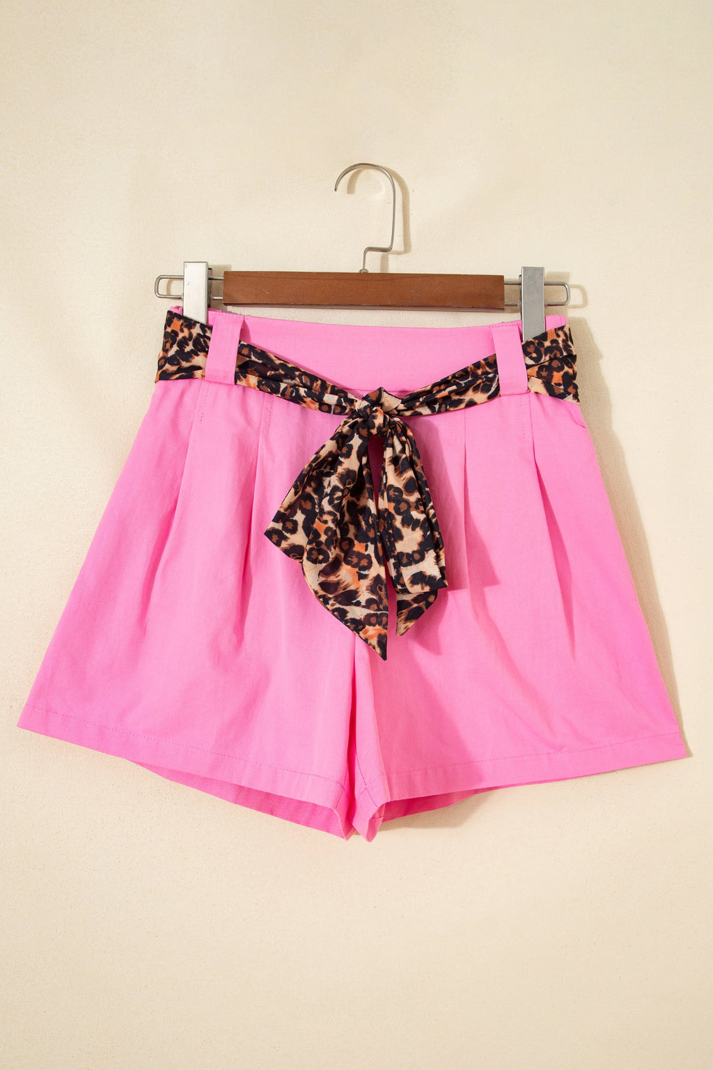 Leopard Contrast Belt Pleated Wide Leg Shorts
