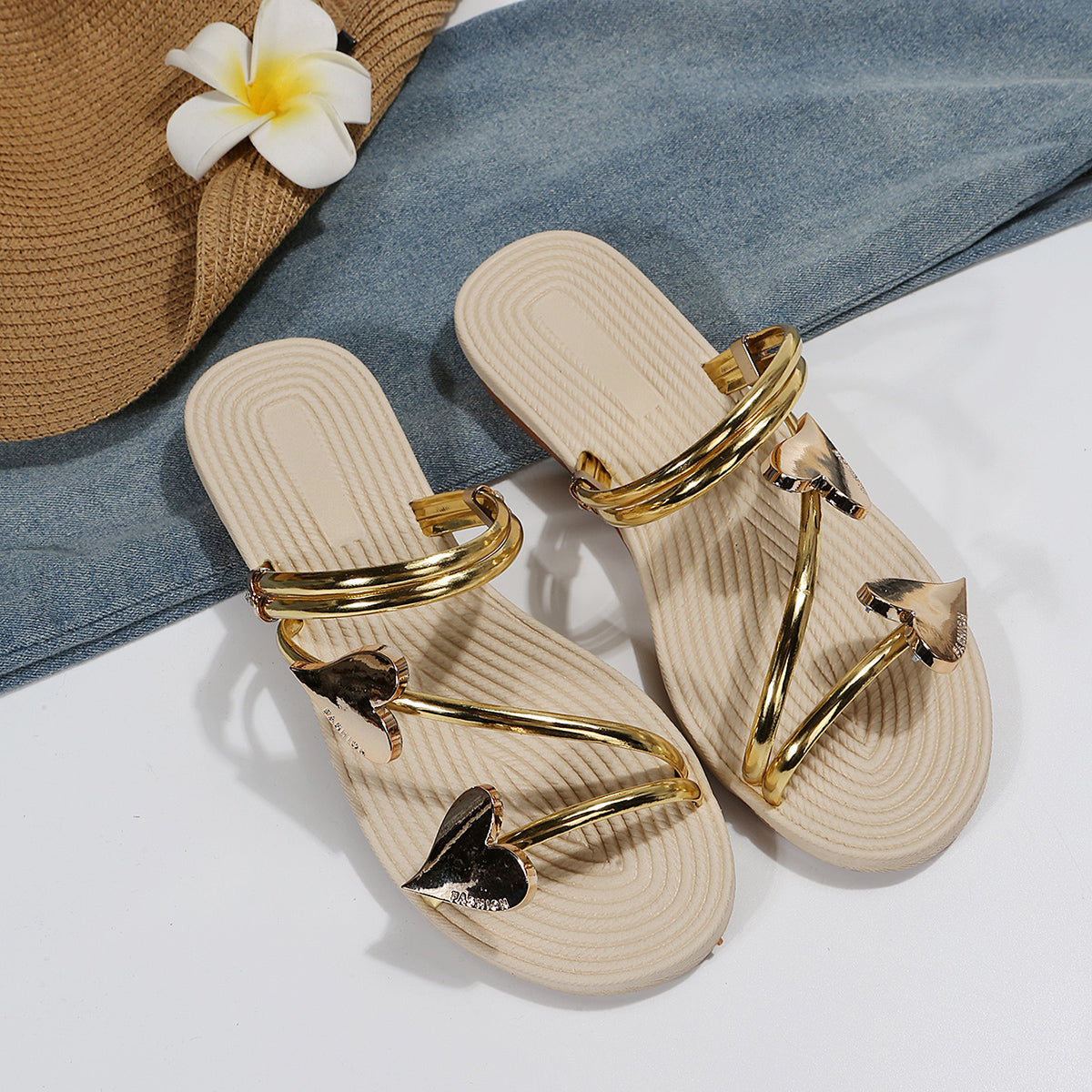 Women Sandals Open Toe Non Slip Sandals Outer Wear Mini Heart Shaped Flat Sandals Slides