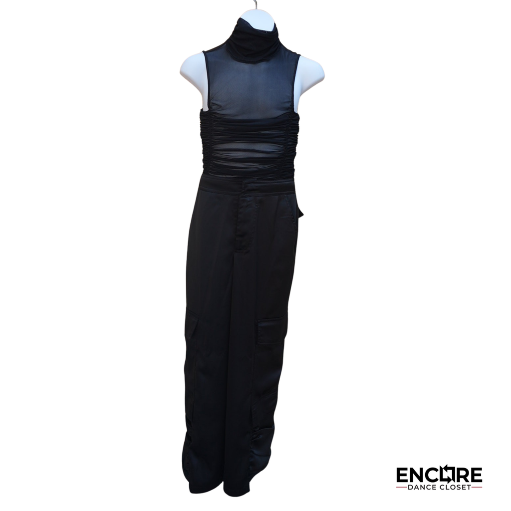 Black Cargo & Mesh Pedestrian Style