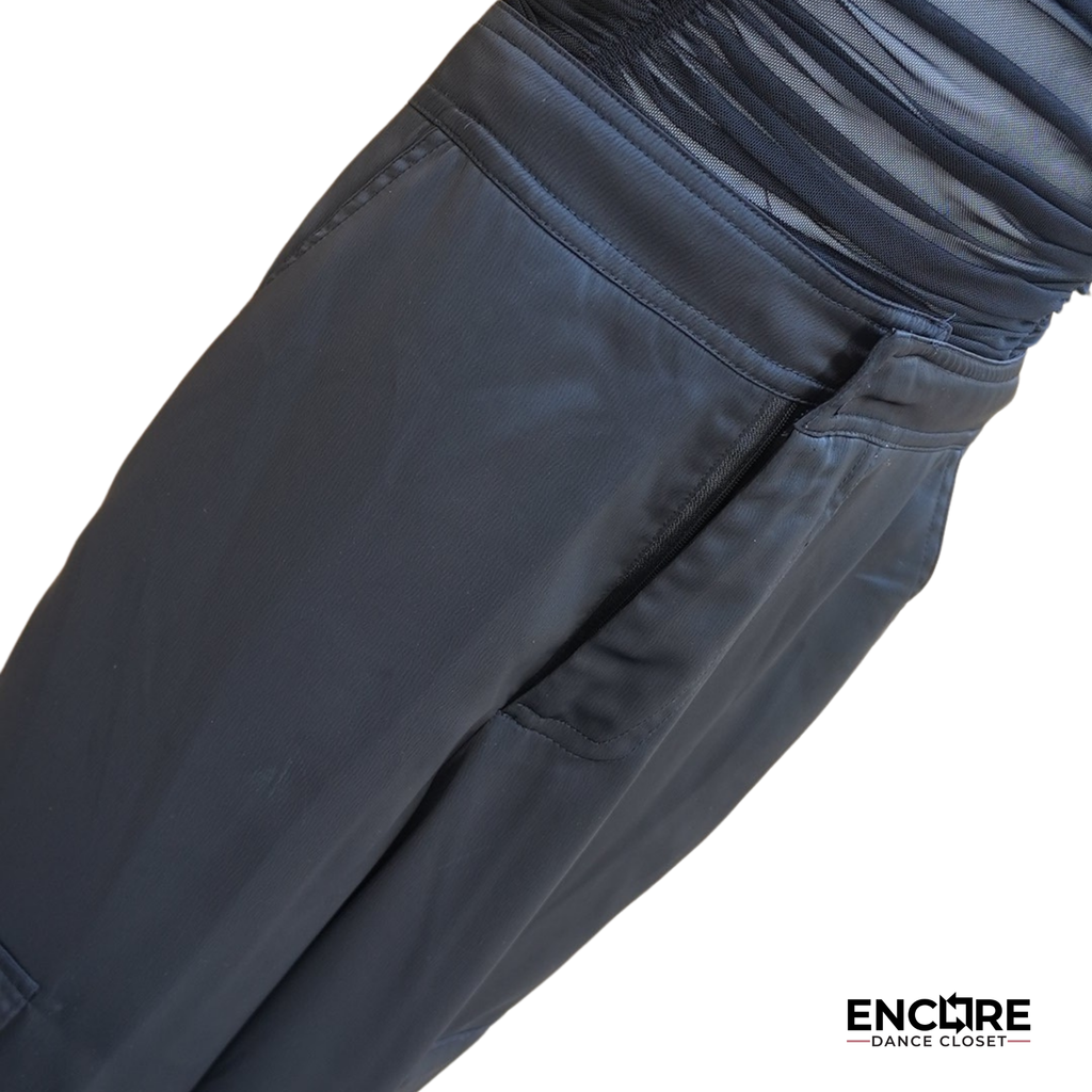 Black Cargo & Mesh Pedestrian Style
