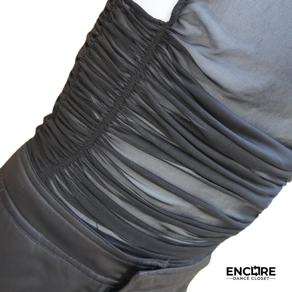 Black Cargo & Mesh Pedestrian Style