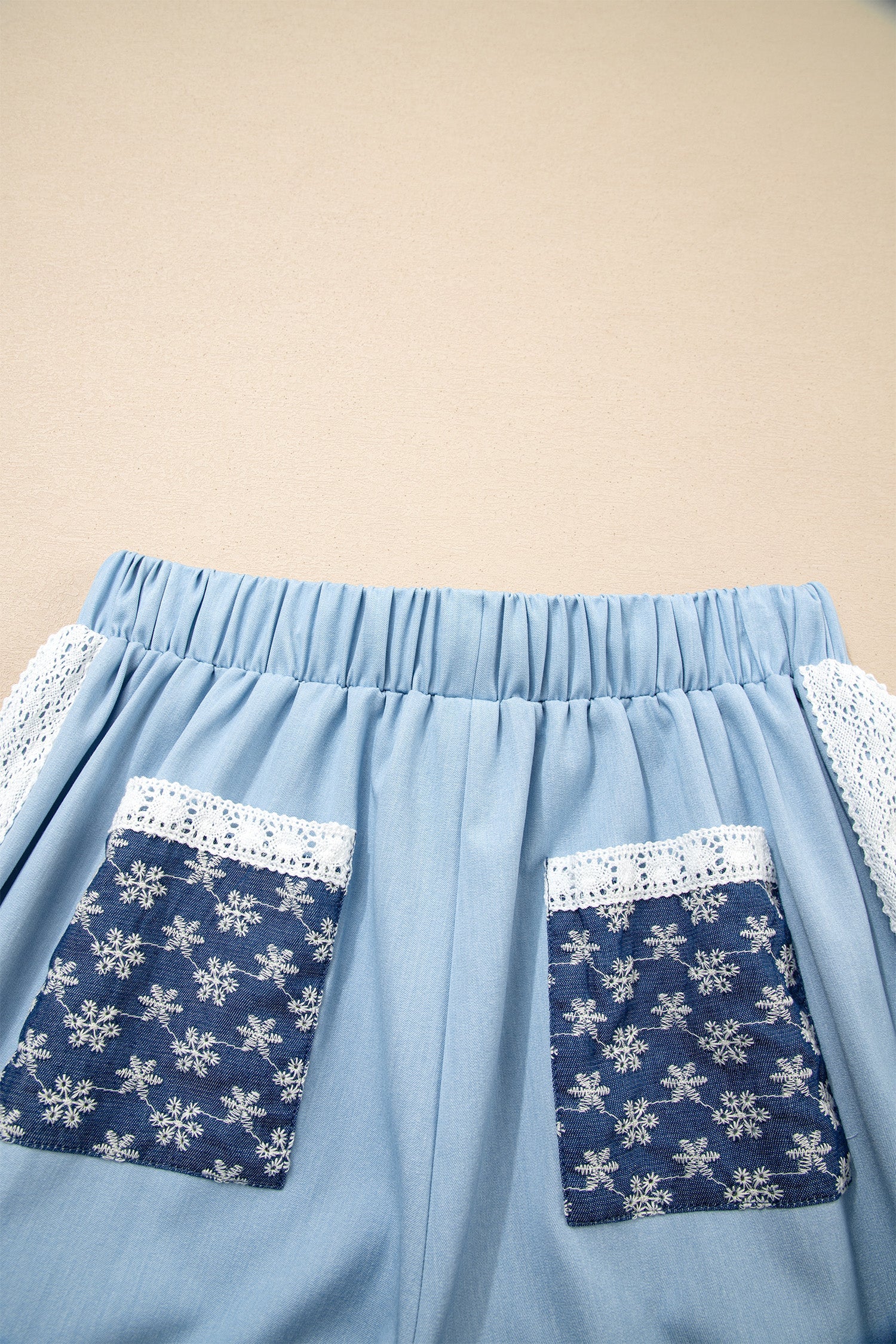 Floral Lace Patch Pocket Pleated Wide Leg Pants