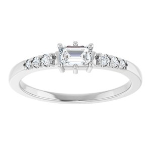 14K X1 White Gold 4.5x3 mm Emerald Ring Mounting – image 5