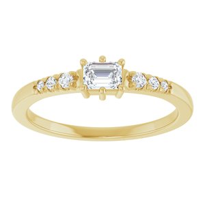 18K Yellow Gold 4x3 mm Emerald Ring Mounting – image 5