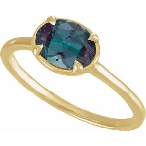 10K Yellow Gold Lab-Grown Alexandrite Claw-Prong Bezel-Style Ring – image 4