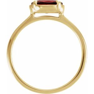 10K Yellow Gold Natural Mozambique Garnet Claw-Prong Bezel-Style Ring – image 2