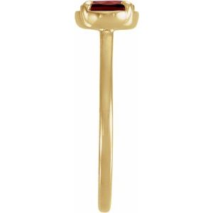 14K Yellow Gold Natural Mozambique Garnet Claw-Prong Bezel-Style Ring – image 3