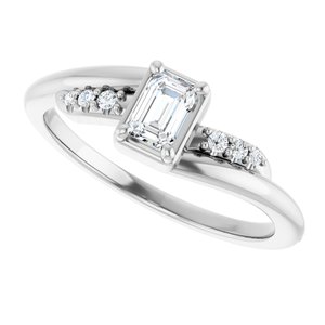 18K White Gold 4.5x3 mm Emerald Ring Mounting – image 8