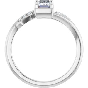 18K White Gold 6x4 mm Emerald Ring Mounting – image 3