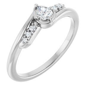 18K White Gold 4x3 mm Pear Ring Mounting
