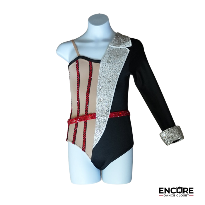 Striking Split-Design Tuxedo Leo