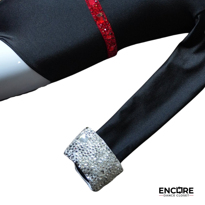 Striking Split-Design Tuxedo Leo