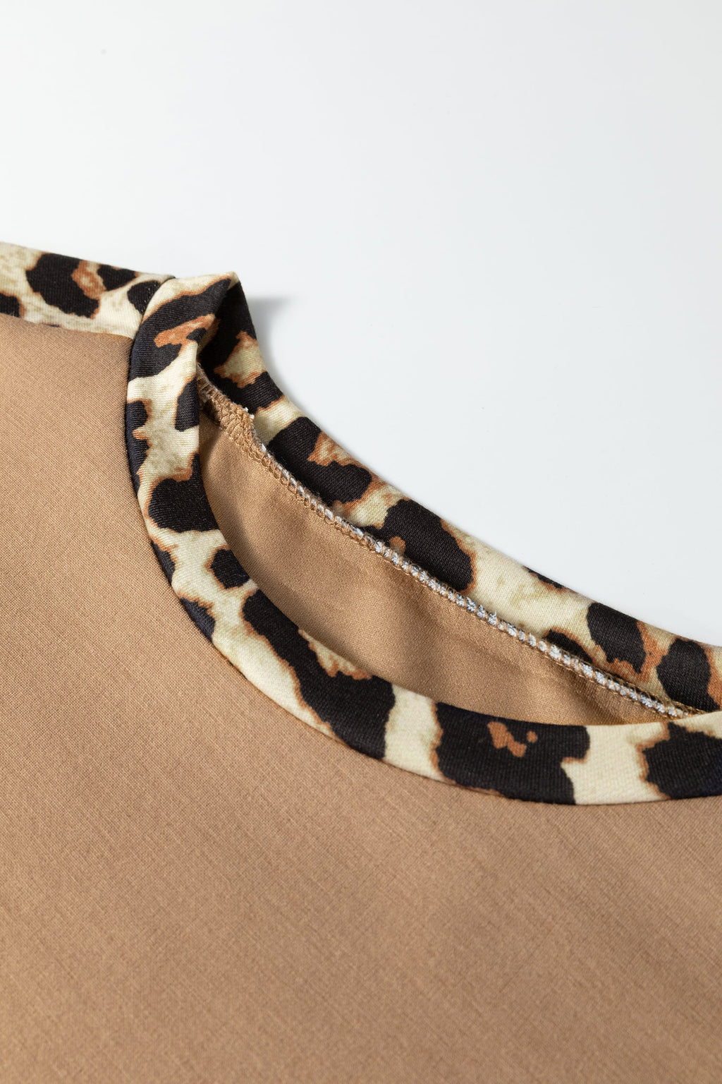 Leopard Trim Round Neck Loose T-Shirt