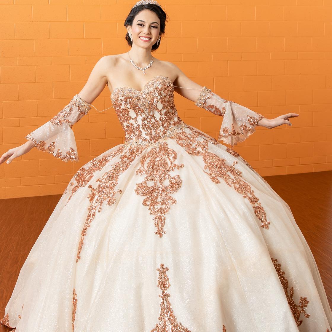 (LIVE 8) Fine gowns, 3D embroidery, weave dreamy tales.