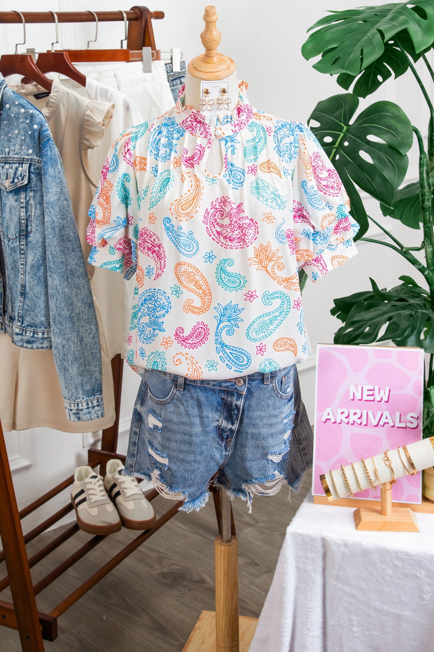 Paisley Button Keyhole Puff Sleeve Blouse