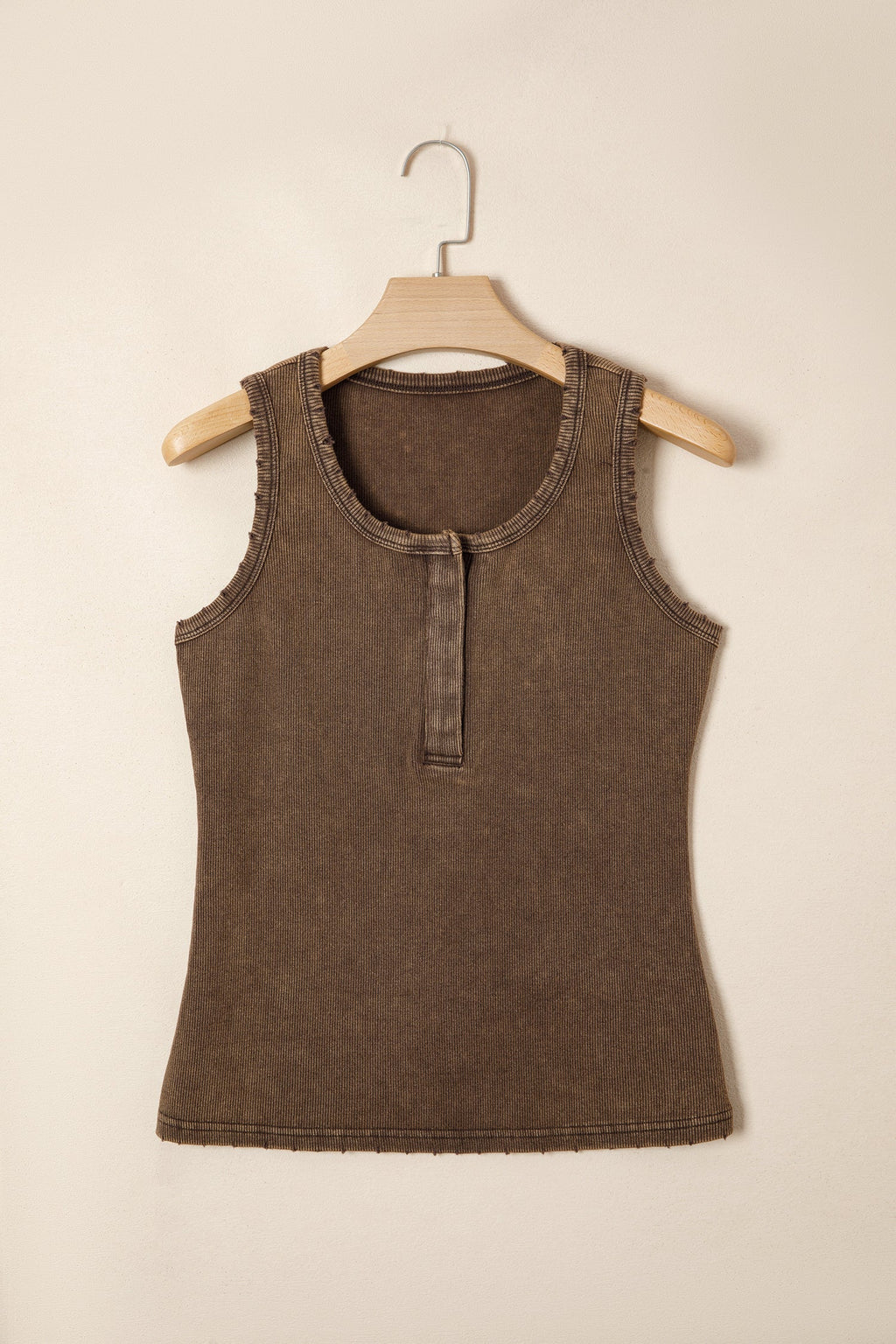 Solid Distressed Ribbed Mineral Wash Tank