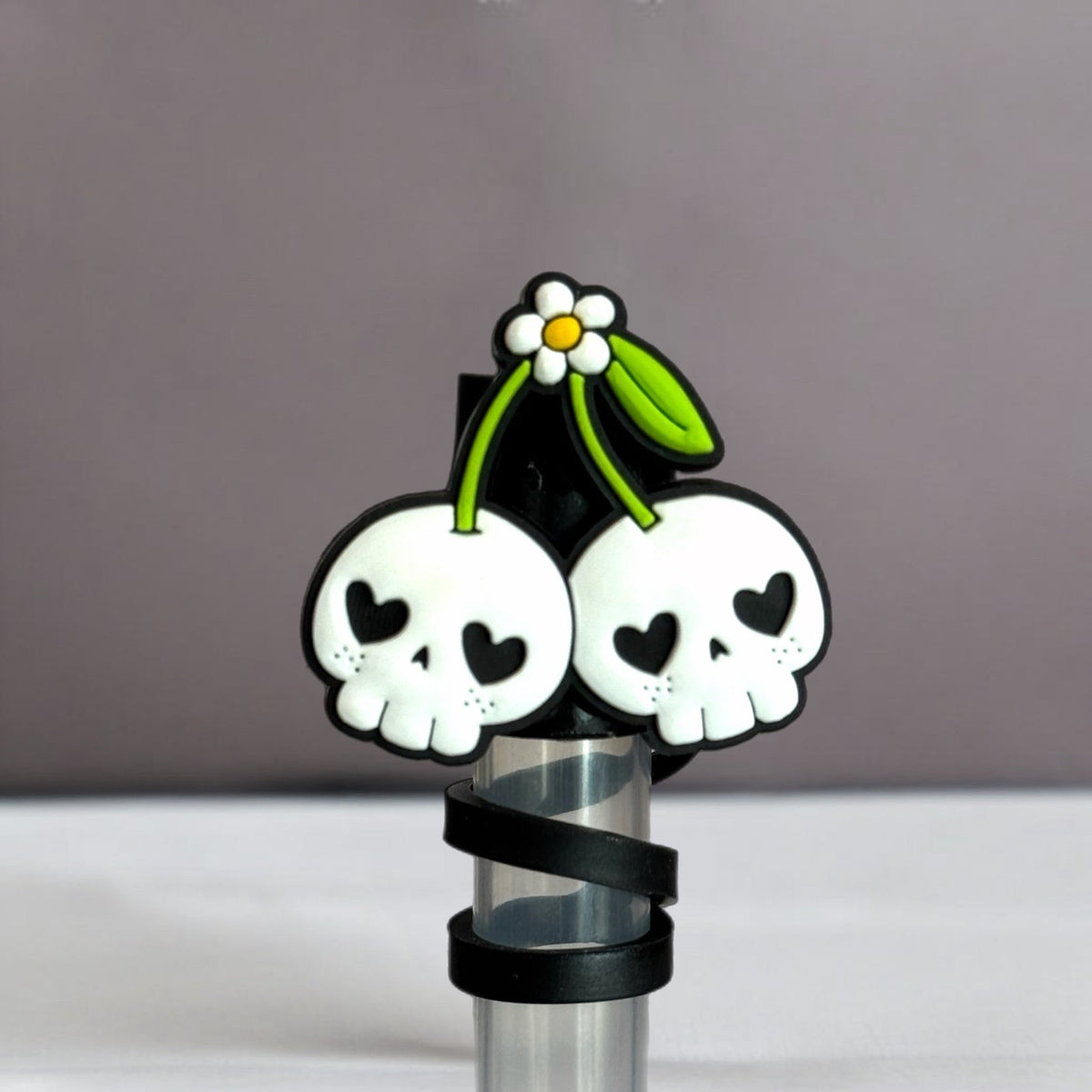 Skull Cherry Straw Topper
