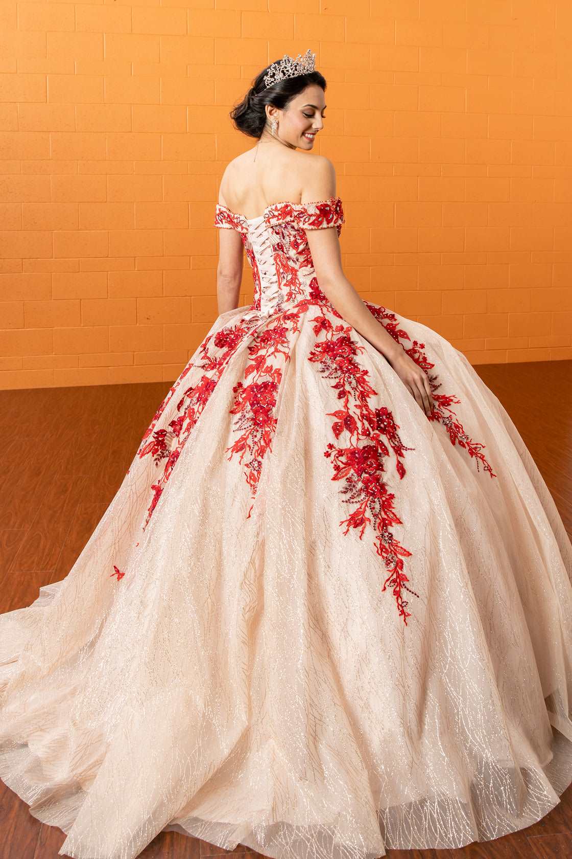 Beautiful Quinceanera Dress with Tulle and Embroidery - Elegant Off-Shoulder Design for Special Occasions
