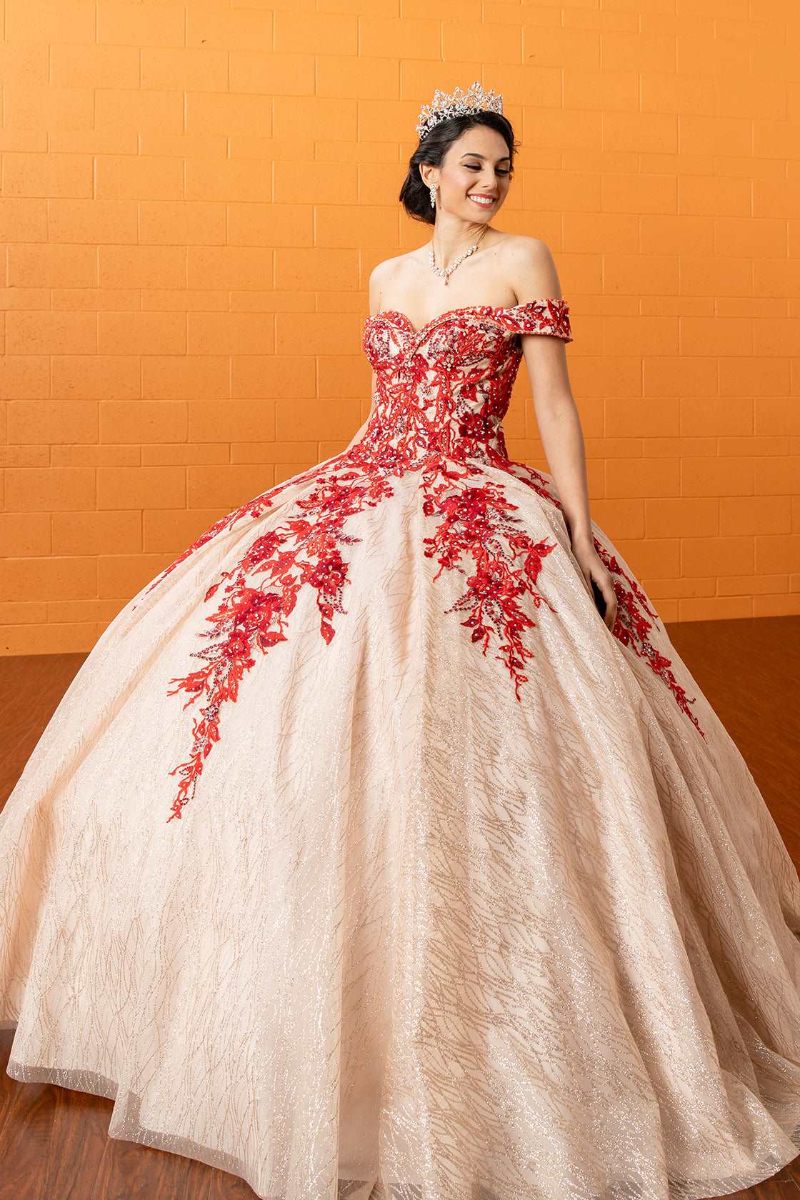 Beautiful Quinceanera Dress with Tulle and Embroidery - Elegant Off-Shoulder Design for Special Occasions