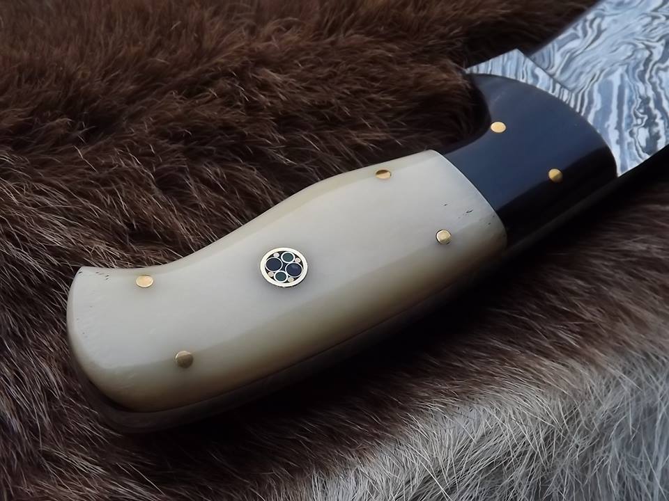 Custom Handmade Twister Damascus Steel Hunting Skinning Knife