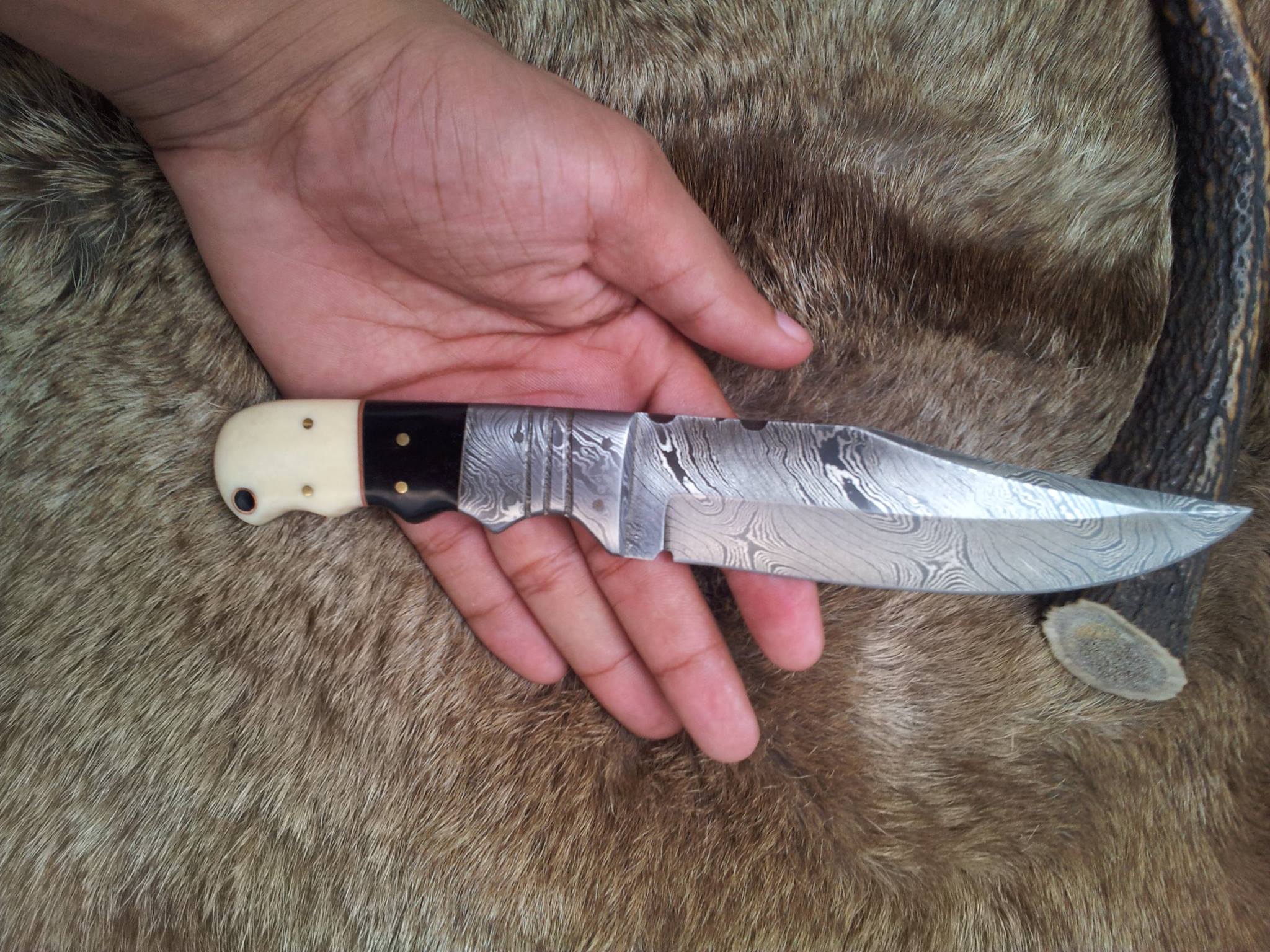 Handmade Damascus Knife