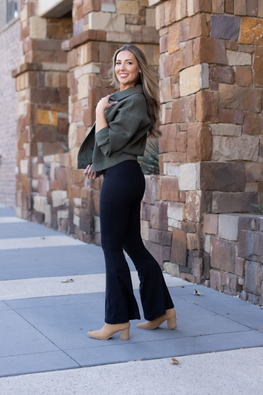 The Natalie Black Super Flare Leggings