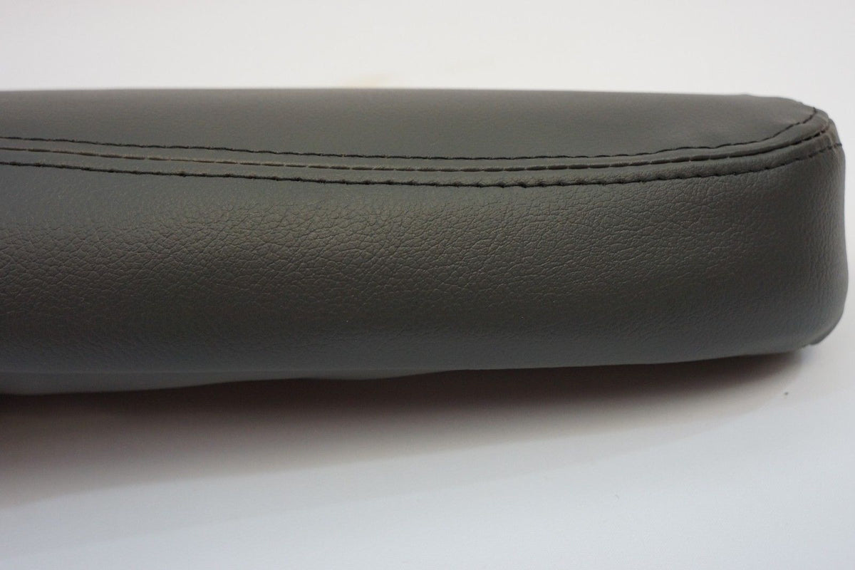 2000-2007 Silverado/Avalanche Armrest Cover in Dark Gray
