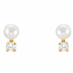 Youth Accented Pearl Earrings