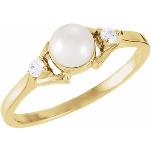 Accented Pearl Ring