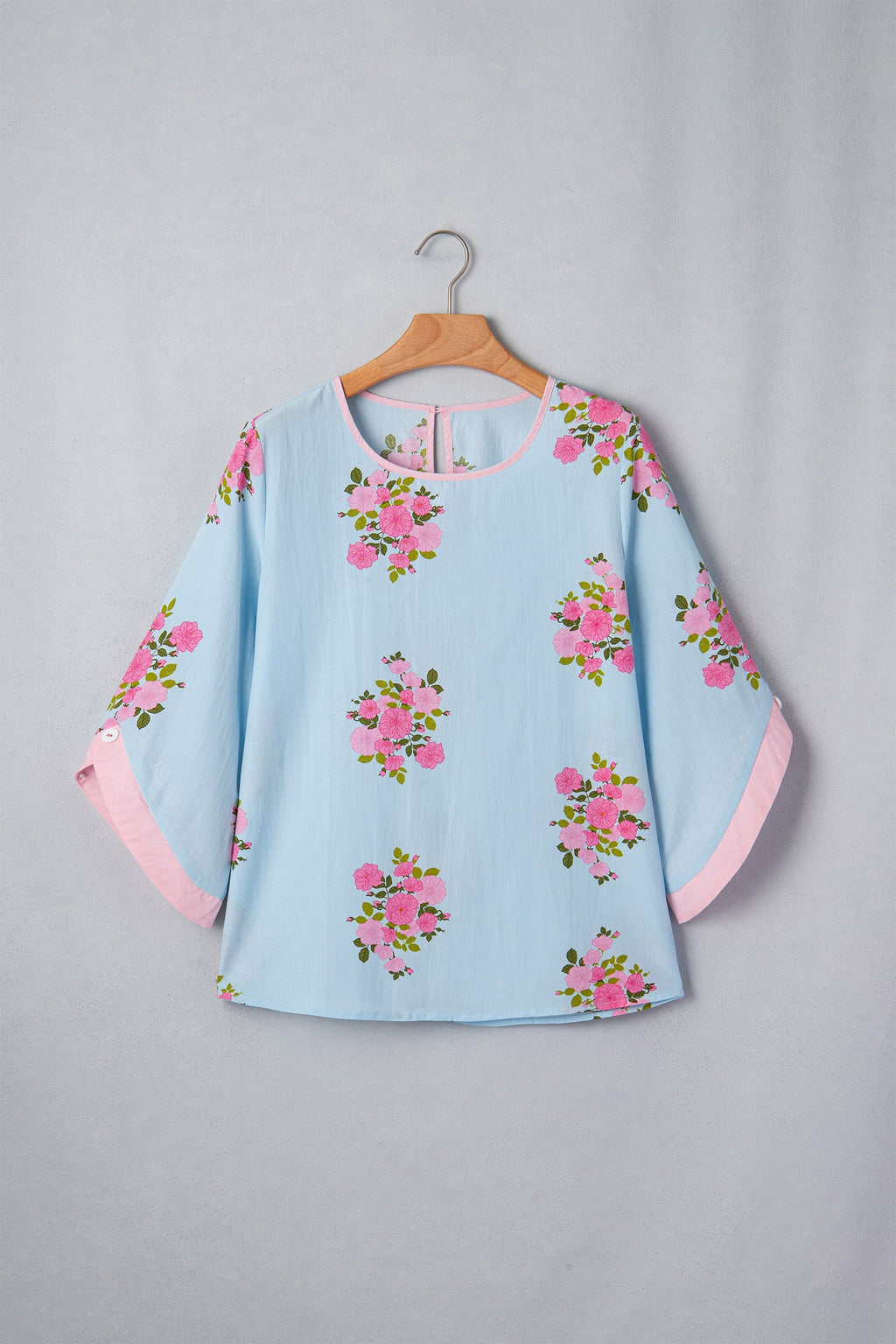Floral Button Cuffed 3/4 Sleeve Round Neck Blouse