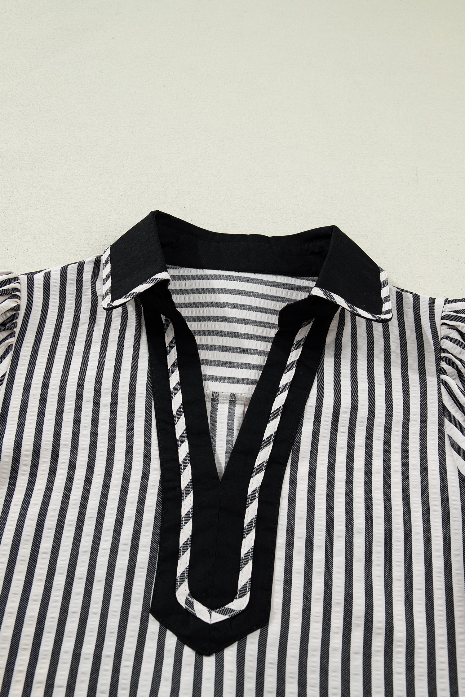 Stripe Collared V-Neck Bubble Sleeve Blouse
