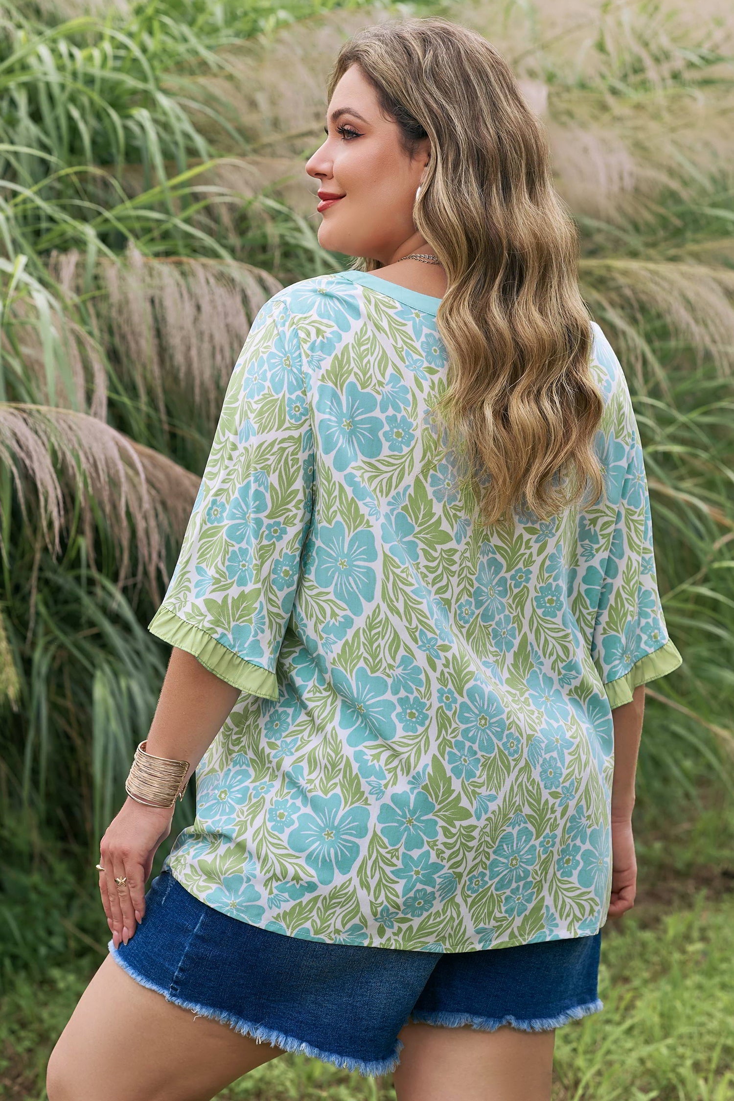 Plus Size Floral Frilled Colorblock Trim Blouse