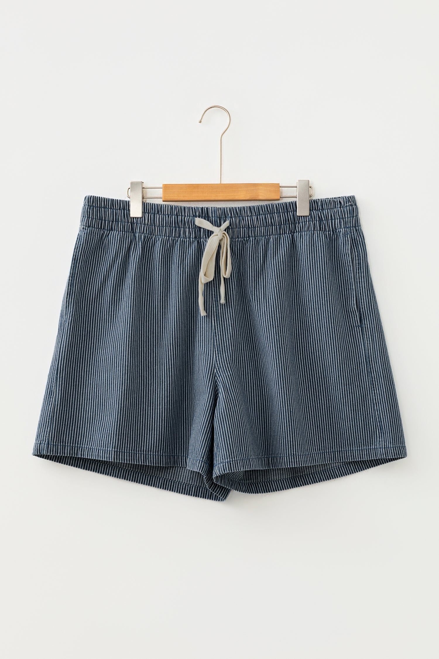Plus Size Stripe Denim Contrast Drawstring Shorts