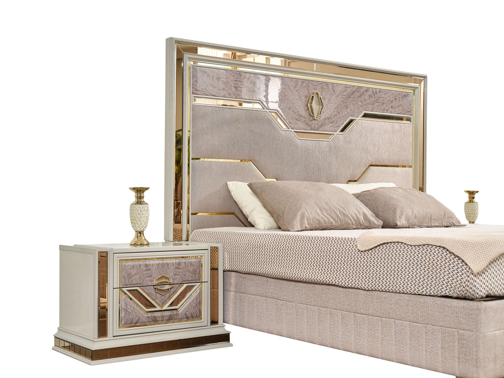 Omari Modern Style 4 Pc King Upholstered Bedroom Set Made with Wood and Gold Accents in Beige (CA Inventory)