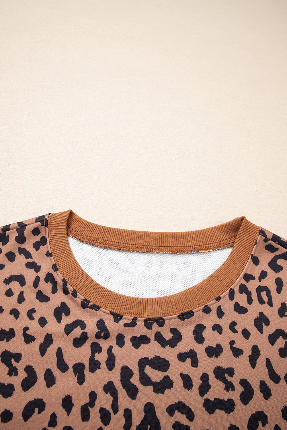 Plus Size Leopard Stripe Patchwork Side Slit Sweatshirt