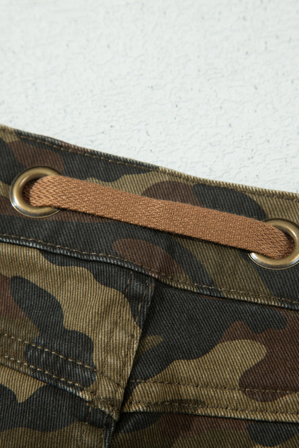 Camo Retro Grommet Tie Waist Loose Jeans