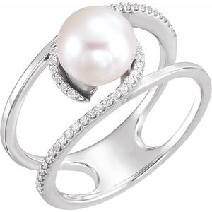 Pearl Negative Space Ring