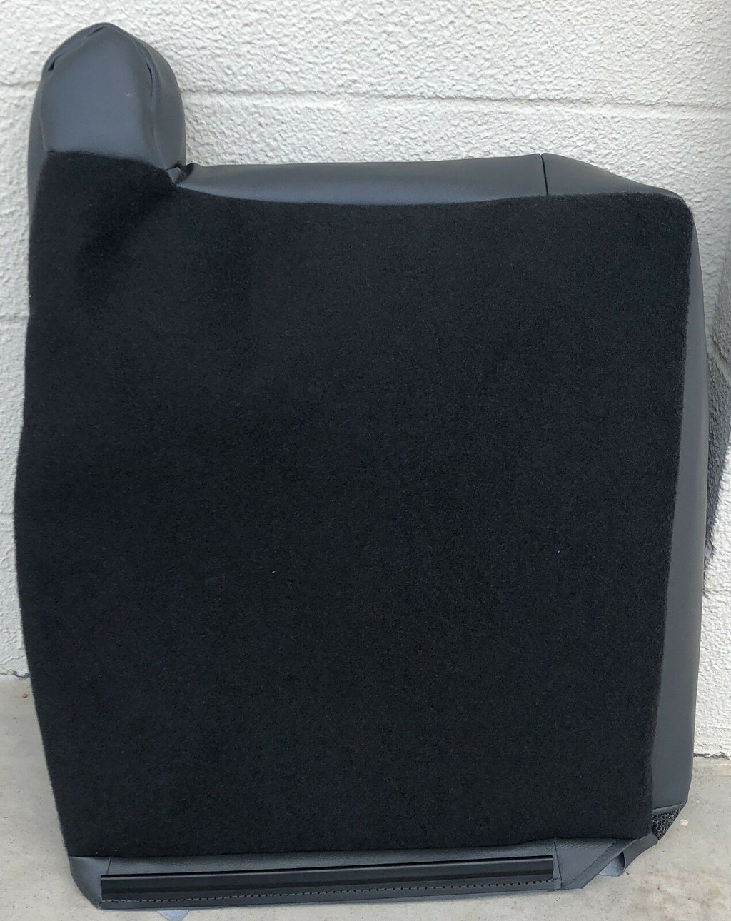 2003 2004 2005 2006 2007 GMC Sierra Cloth Seat Covers in Dark Gray