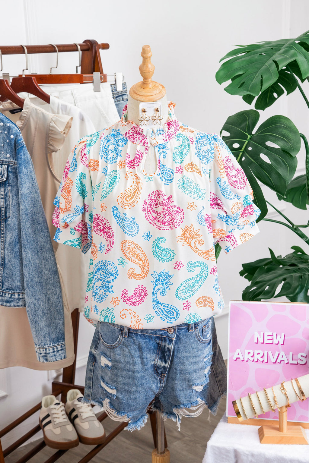 Paisley Button Keyhole Puff Sleeve Blouse