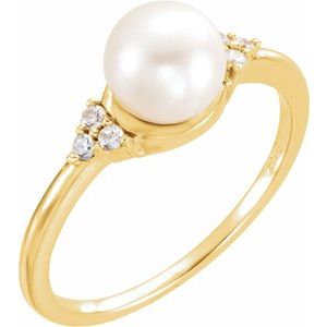 14K Yellow Gold 7.5-8 mm Cultured Freshwater White Pearl & 1/10 CTW Natural Diamond Ring