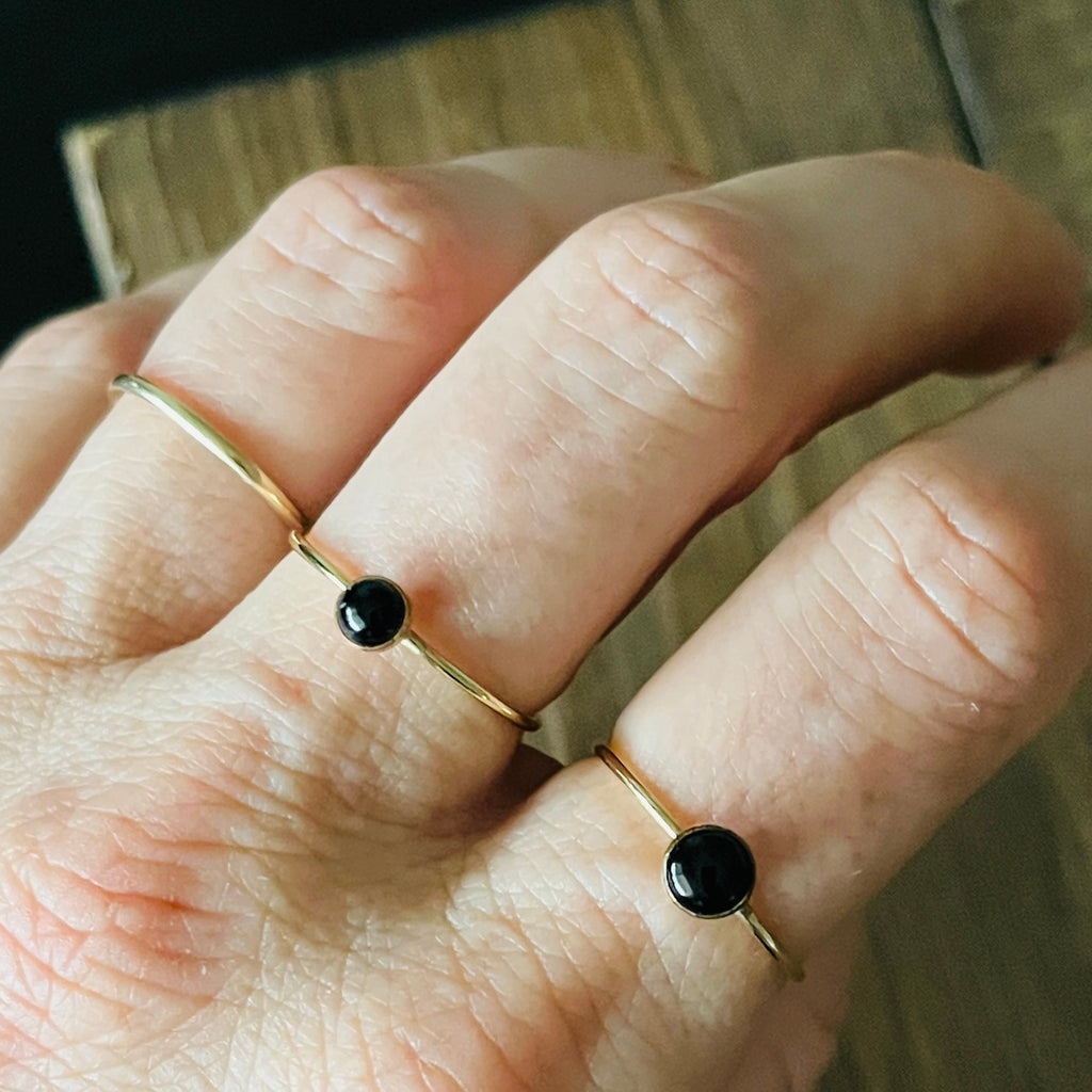 ONYX 5MM GEMSTONE RING
